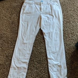JCP Slim Straight White Jeans sz 16W GUC
